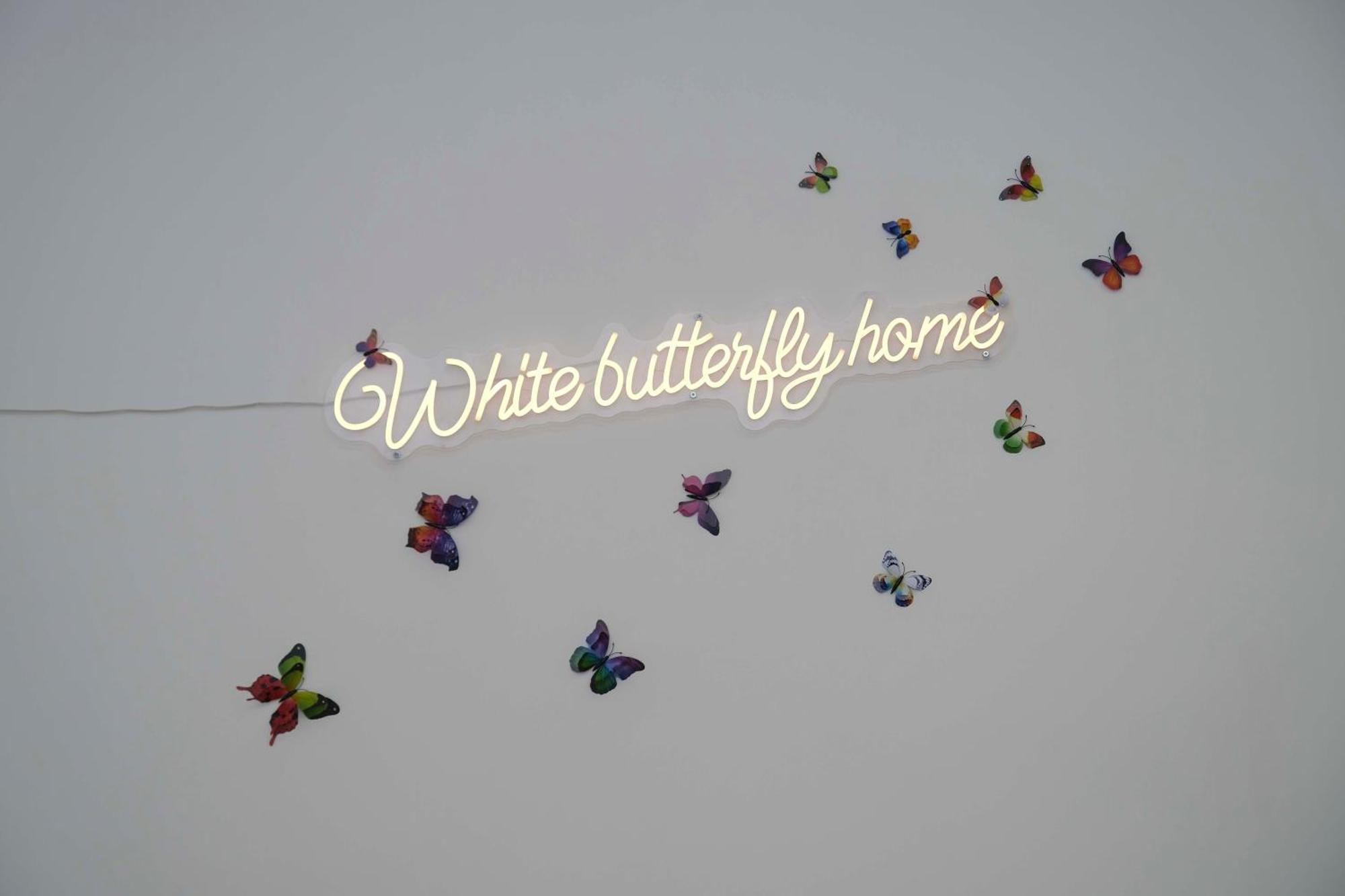 White Butterfly Home Napels Buitenkant foto